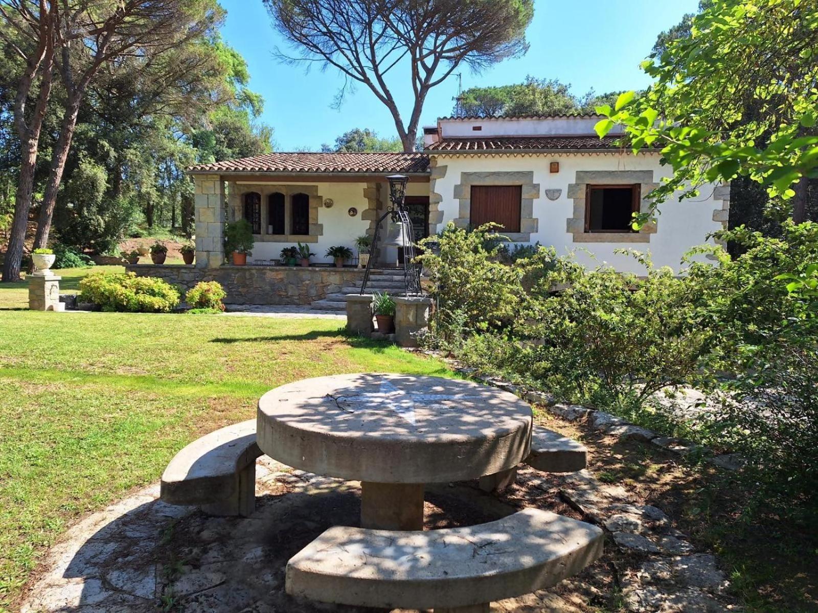 Torre Els Rosers Villa Familiar Llambillas Eksteriør bilde